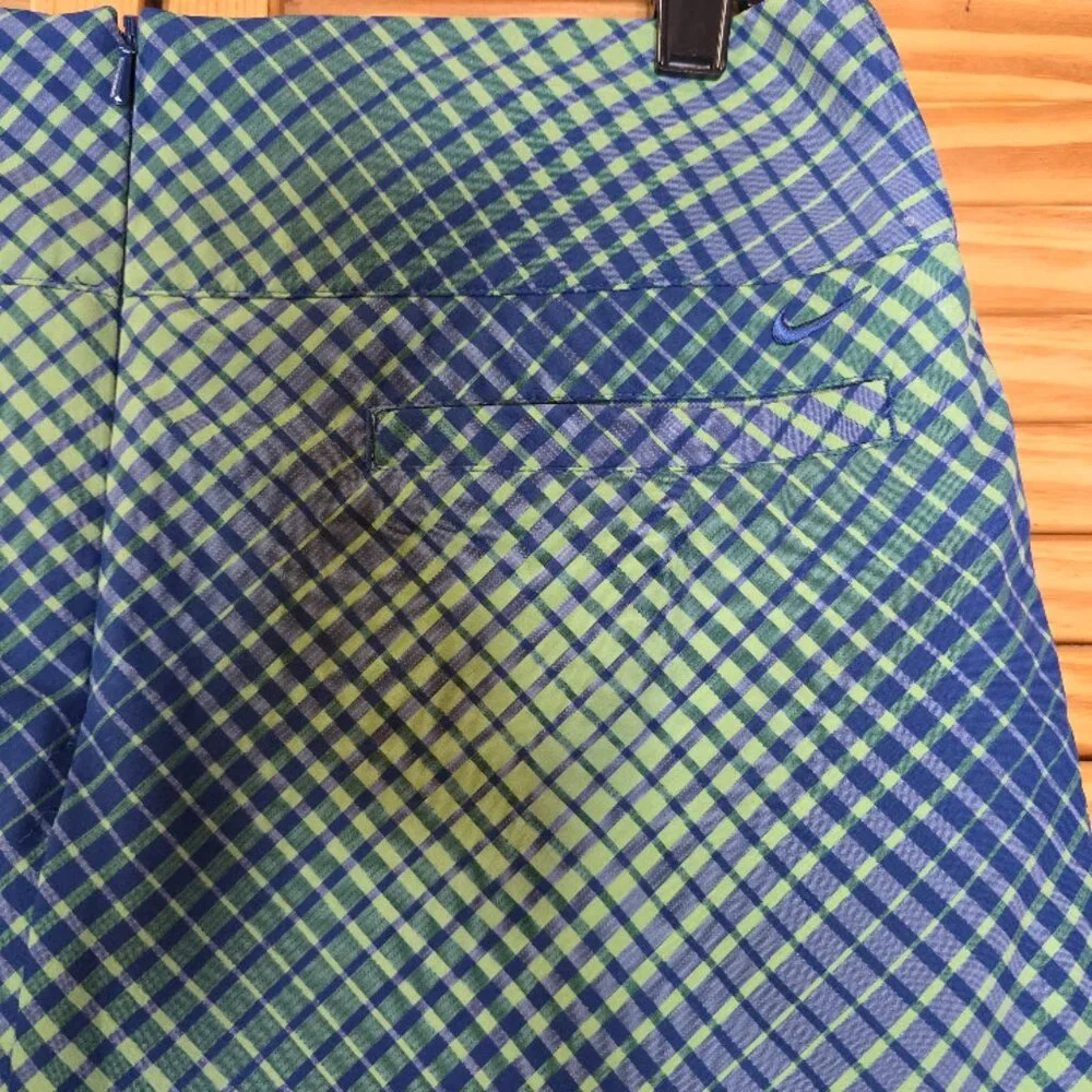Nike Women's Golf Short, Blue and Green Pattern, Size Medium